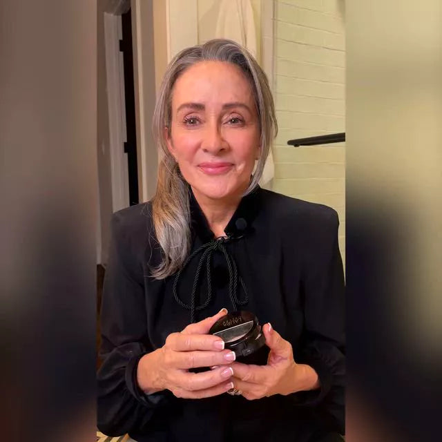 Patricia Heaton’s Go-To Holiday Makeup Kit (5 PC)